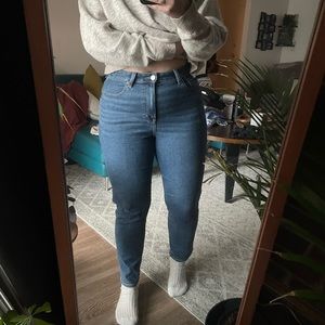 AEO mom jean